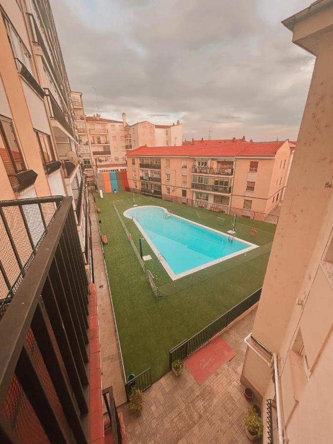 VuT Ávila Centro Ciudad Esterno foto